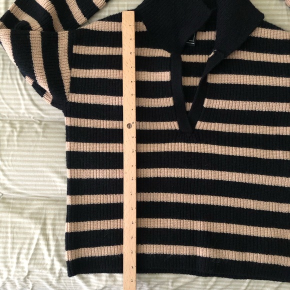 Black and Tan Striped Collared Sweater - Picture 4 of 6